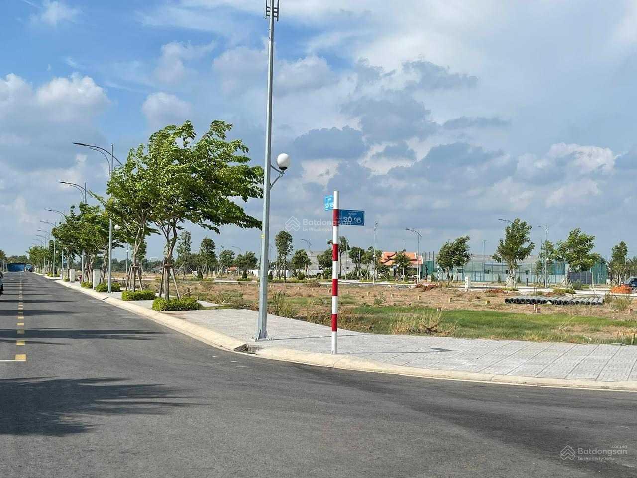 Đất nền thổ cư ngay cổng sân bay Long Thành. Giá chỉ từ 8 - 10 tr/m2 sổ sẵn.