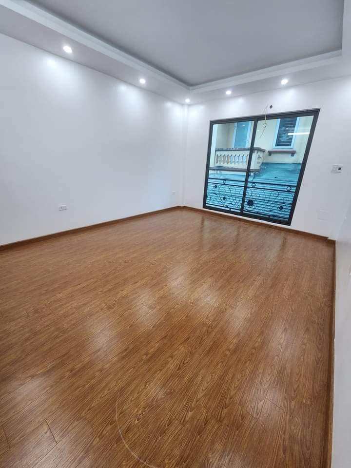 Bán gấp nhà Vương Thừa Vũ - 45m-5T - PHÂN LÔ, Ô TÔ ĐỖ GIÁ CHỈ 6 TỶ