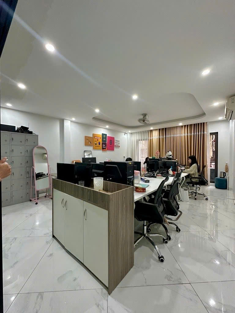 Bán nhà đại la 6 tầng thang máy long lanh ô tô tránh kinh doanh hai bà trưng