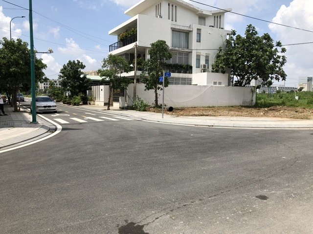 Bán gấp 100m2 thổ cư ngay cổng sân bay Long Thành, vuông vức. Giá sang sổ 980 tr