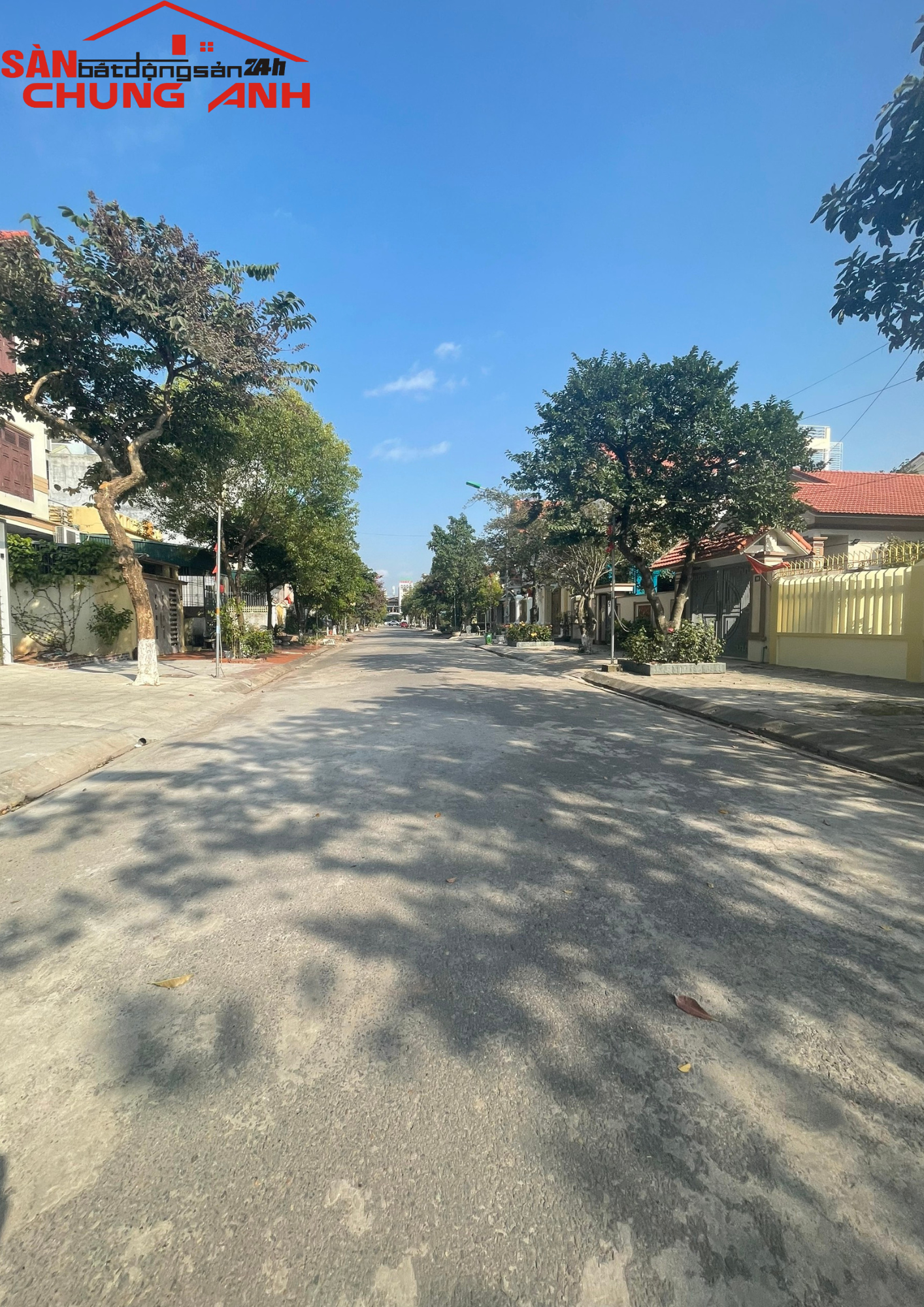 BÁN NHÀ 4,5 TẦNG KHU VINADECO - P. QUẢNG YÊN - QUẢNG YÊN - QUẢNG NINH