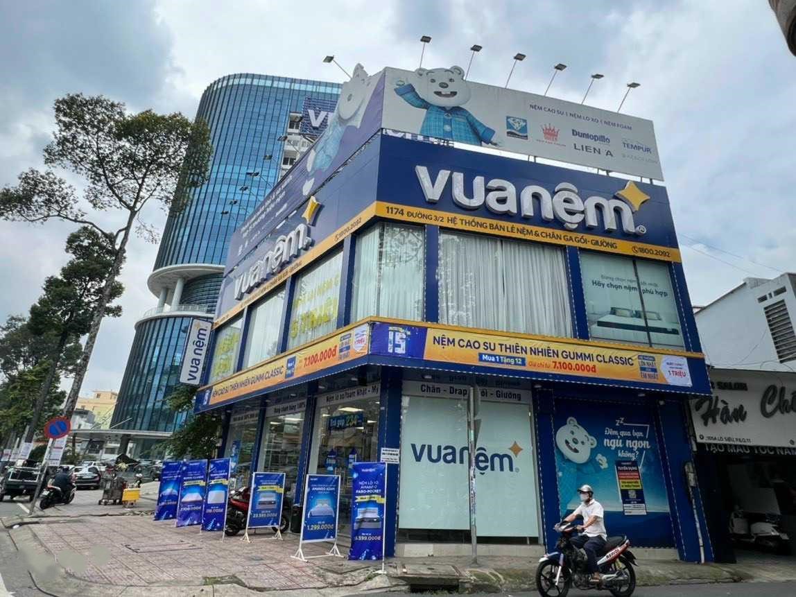 33 tỷ hạ giá còn 26 tỷ! Góc 2 MT Lê Văn Sỹ, Q3. 5,5x18m. 4 tầng. HĐT 96tr/th.