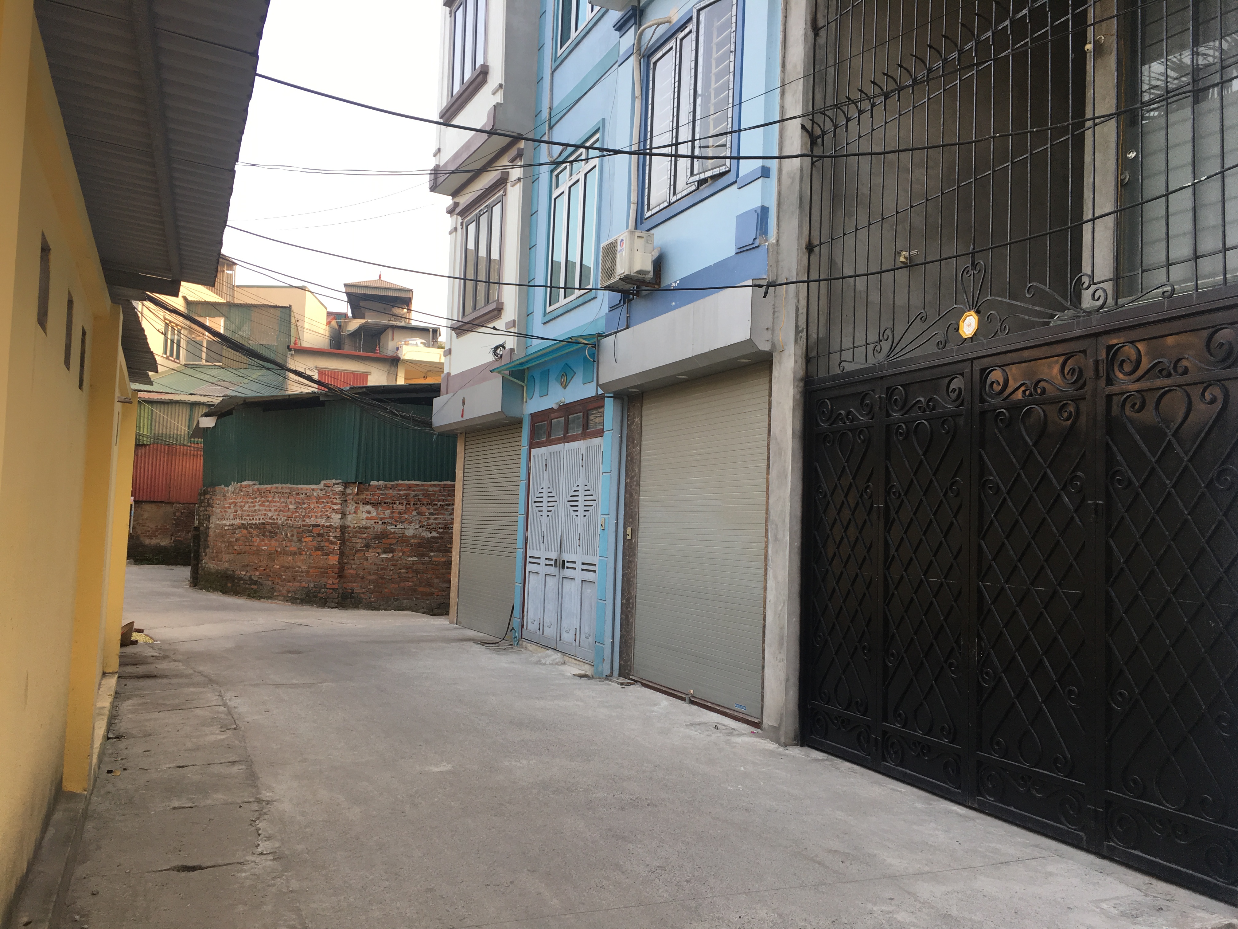 Cho thuê nhà kinh doanh online, làm kho gần bến xe nước ngầm, Hà Nội