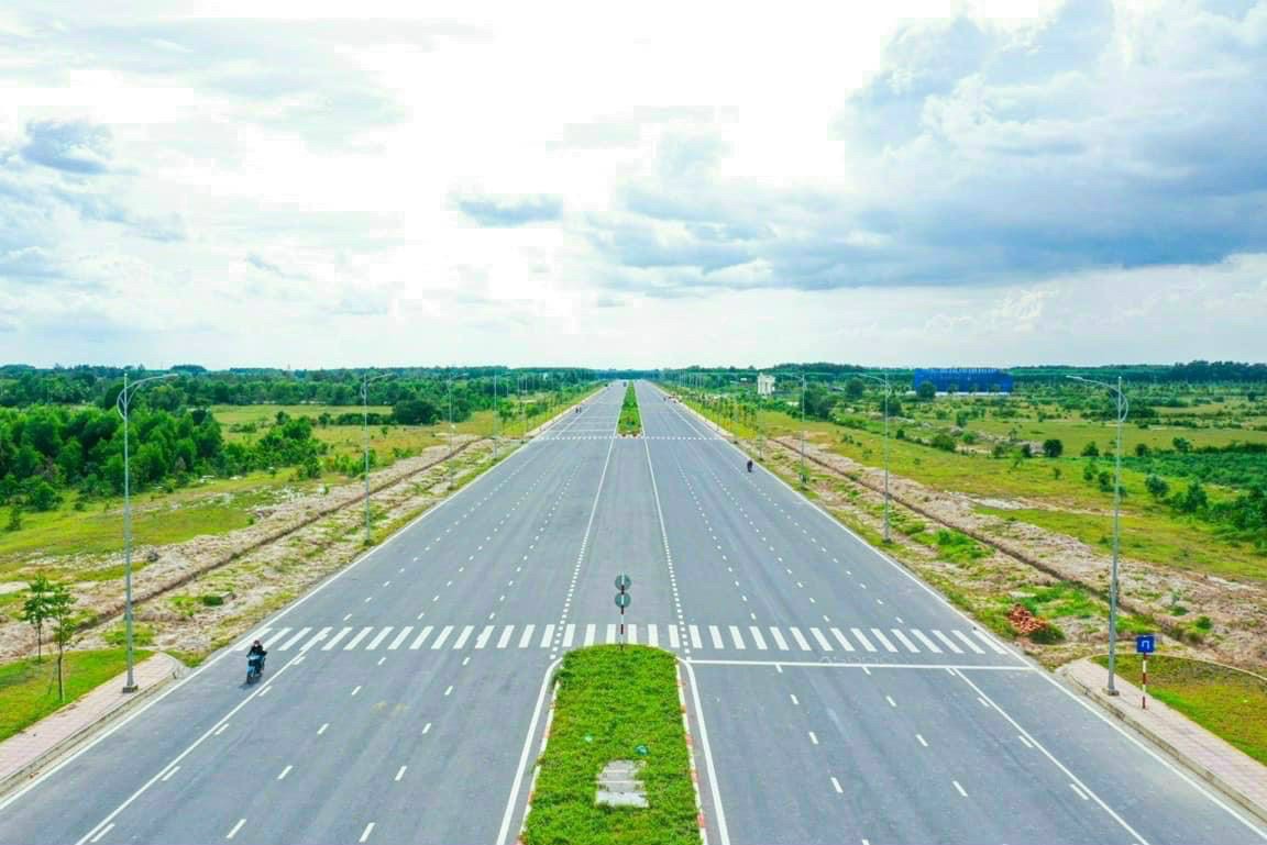 Chính chủ cần bán lô đất ở Mega City 2, mặt tiền đường nhựa rộng 100m