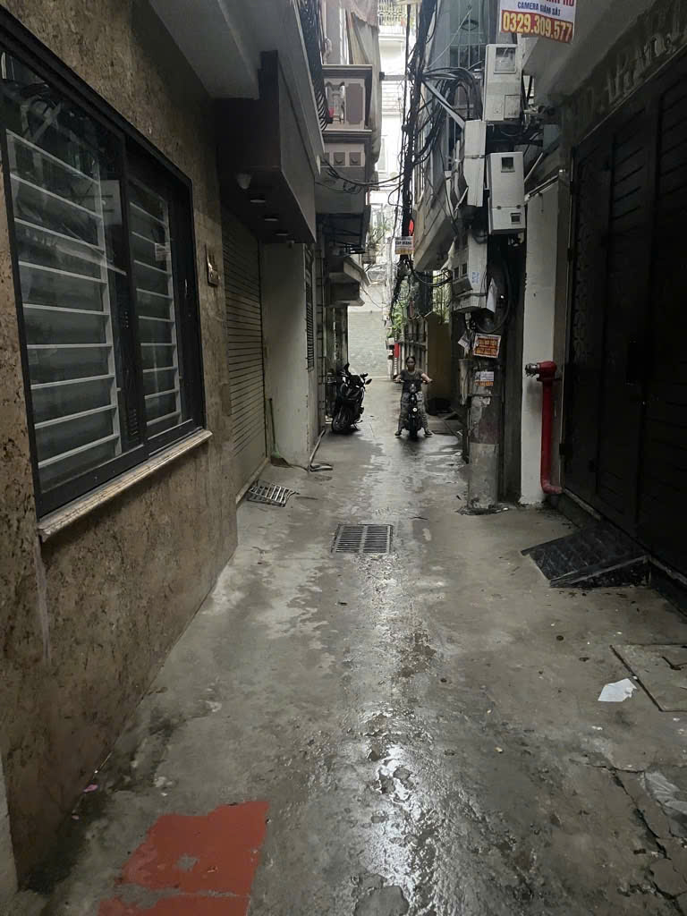 Đường hoàng mai bán 120M tặng nhà vf3 đỗ cửa hoàng mai