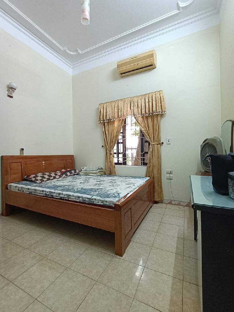 Bán nhà giải phóng 4 tầng phân lô 2 ô tô tránh kinh doanh hoàng mai