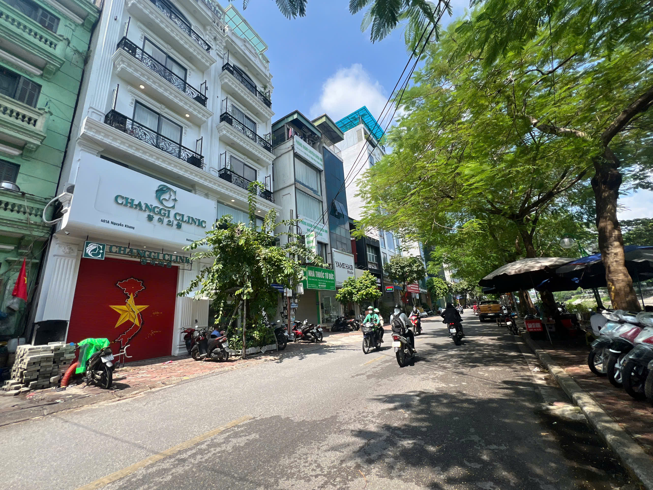 Bán nhà mặt phố Nguyễn Khang, lô góc, tòa VP 86m2, thang máy, chỉ 41.5 tỷ