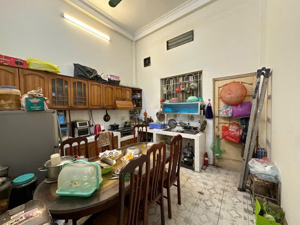 Bán 80m thanh nhàn tặng nhà ô tô đỗ cửa vào nhà hai bà trưng