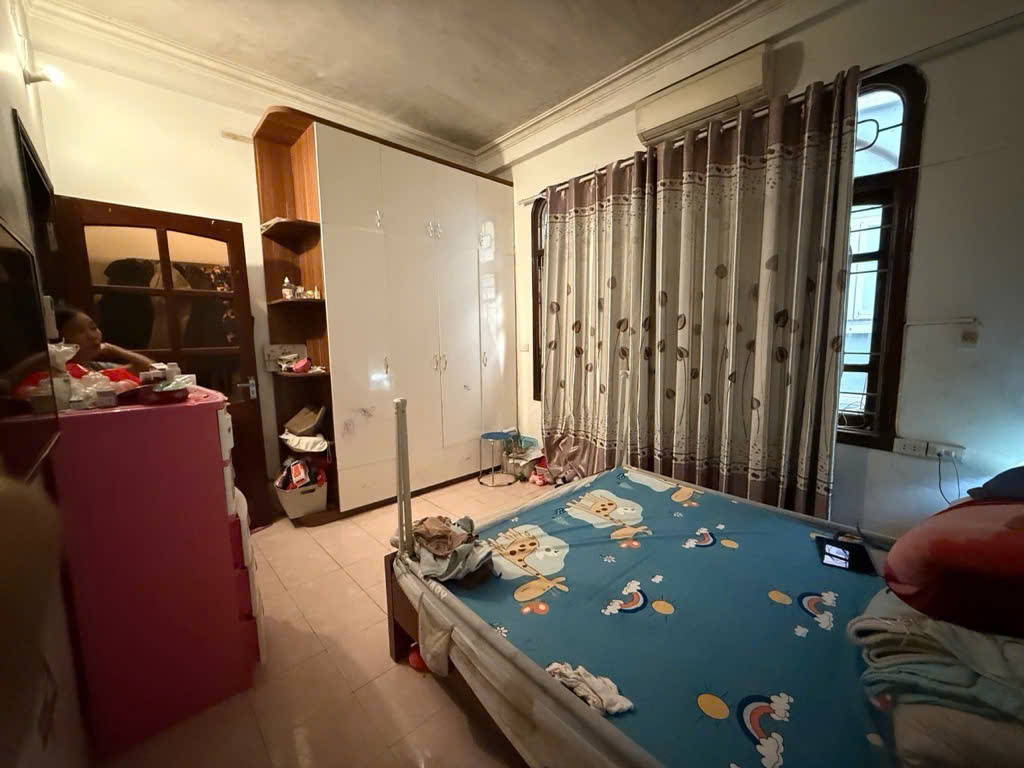 Bán 41M nguyễn chính tặng nhà 15M ra phố hoàng mai