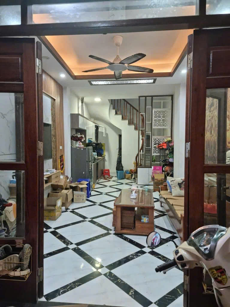 Bán nhà 5 tầng đẹp phố An Dương Vương – Gần Lạc Long Quân – Tặng full nội thất