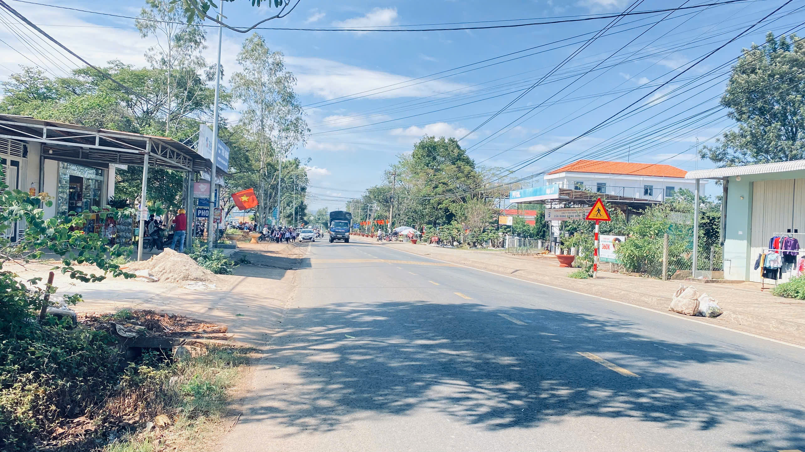 Đất mặt tiền ql20, n'thôn hạ, đức trọng cũ, lâm đồng