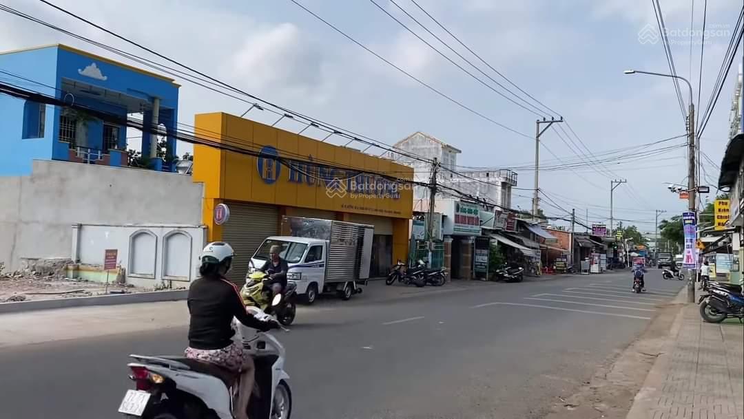 Bán lô góc 3 mặt tiền DT769, đối diện D2D, gần chợ, trường học, 171m2 giá 1 tỷ 7