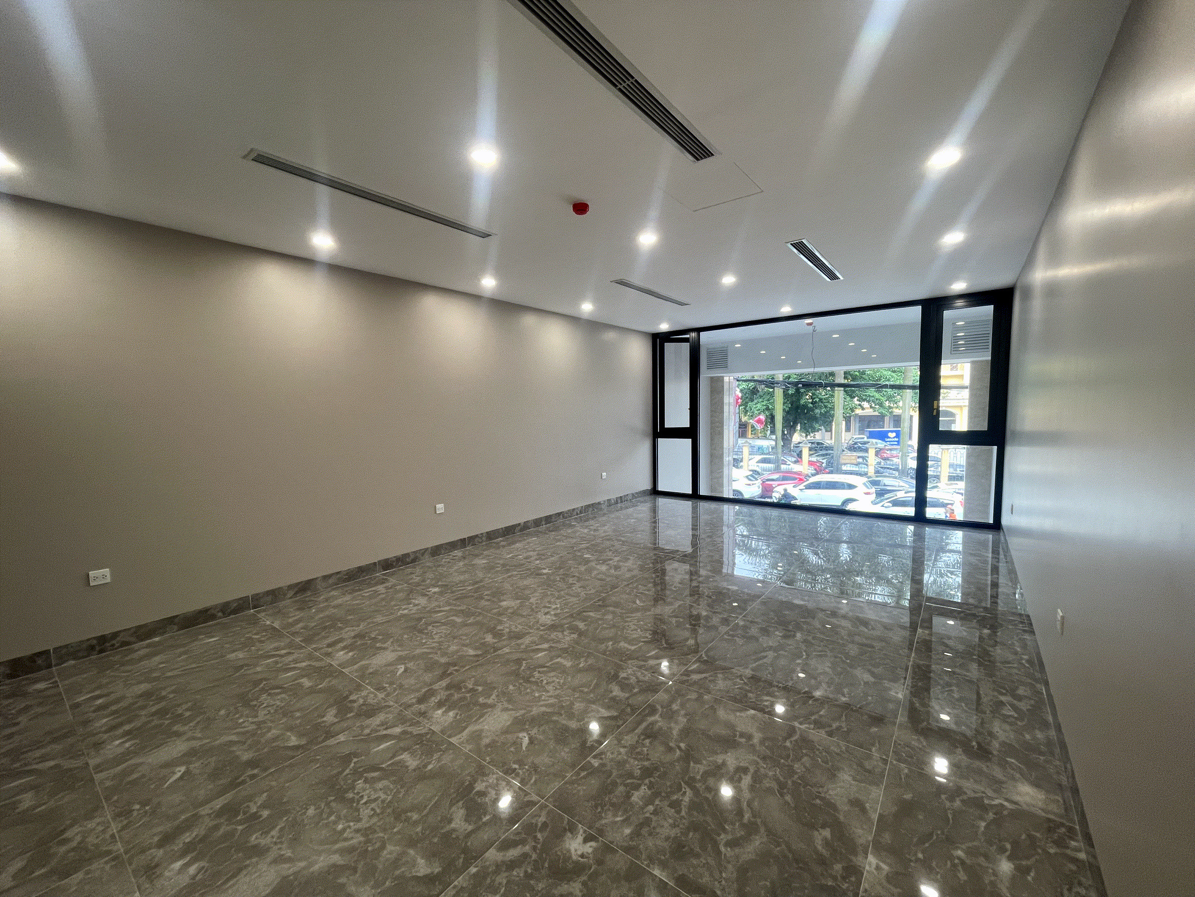 Chính chủ có nhà riêng 90m² mặt sàn, mặt phố Trần Quý Cáp, mặt tiền 5m,