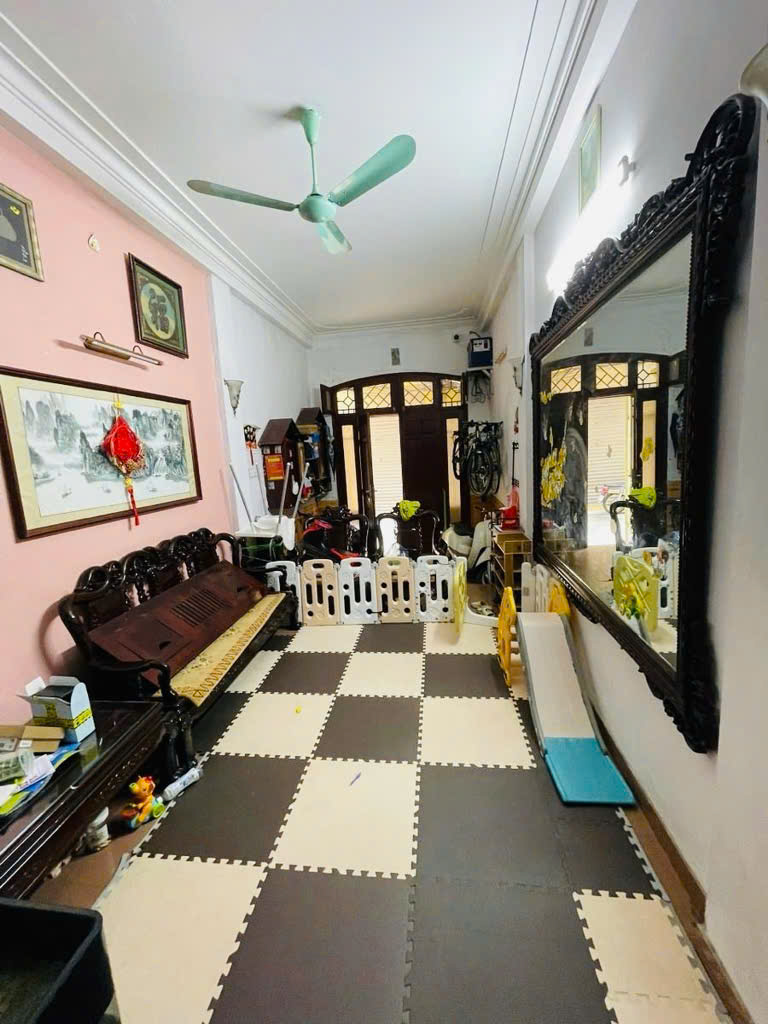 Bán nhà lê thanh nghị 4 tầng ô tô tránh kinh doanh hai bà trưng