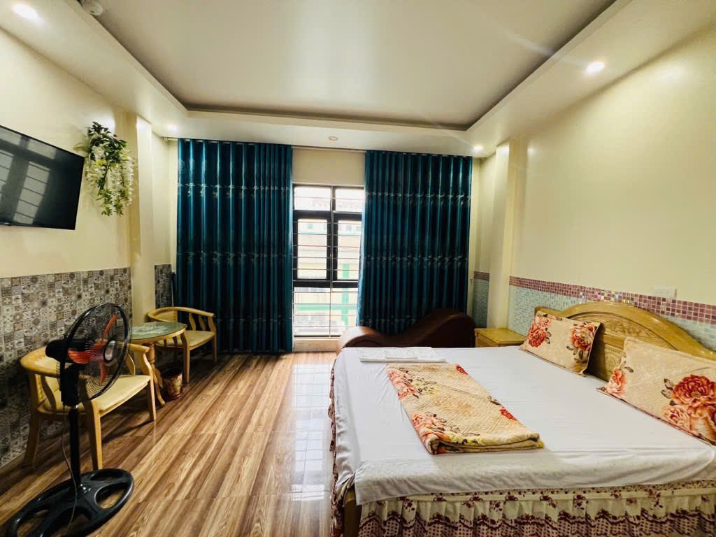 Bán nhà ngõ 15 ngọc hồi 5 tầng dân xây phân lô ô tô 7 chỗ vào nhà kinh doanh hoà