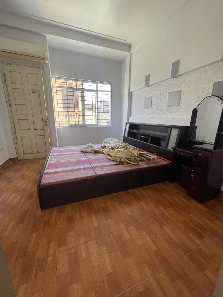 Bán nhà tây trà lĩnh nam 5 tầng dân xây ô tô qua nhà hoàng mai