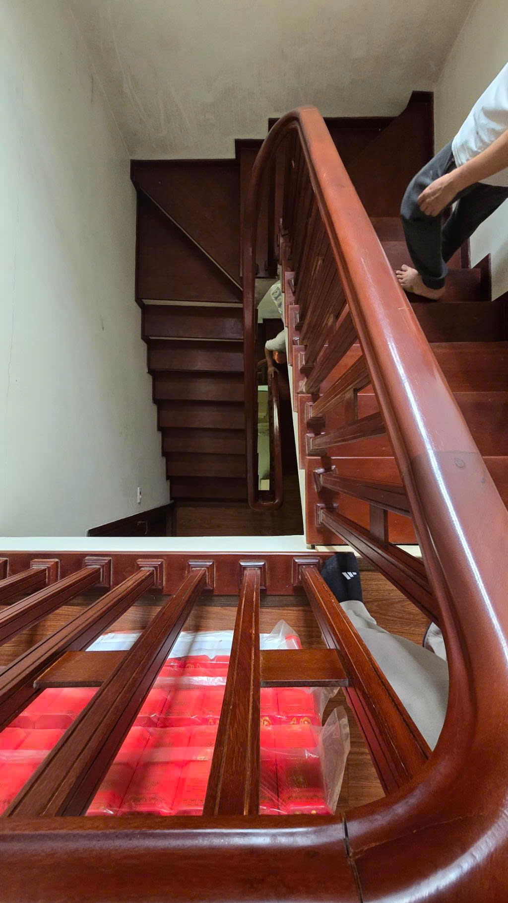 Bán nhà thúy lĩnh dân xây ở ngay ô tô tránh vào nhà kinh doanh hoàngmai