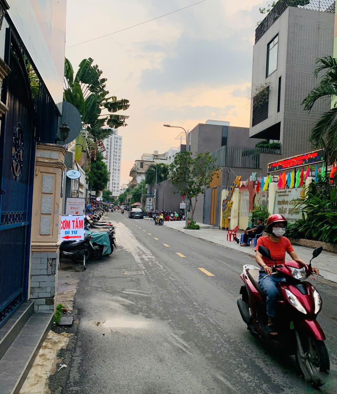 MT Đặng Dung trung tâm Tân Định, Q1. 4x16m. 4 tầng. Giá 23,3 tỷ