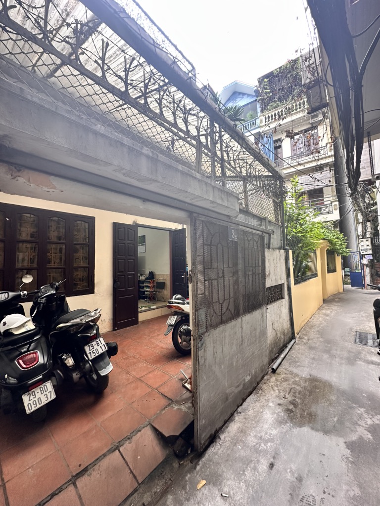 Bán 85M trần khát chân tặng nhà gần phố hai bà trưng