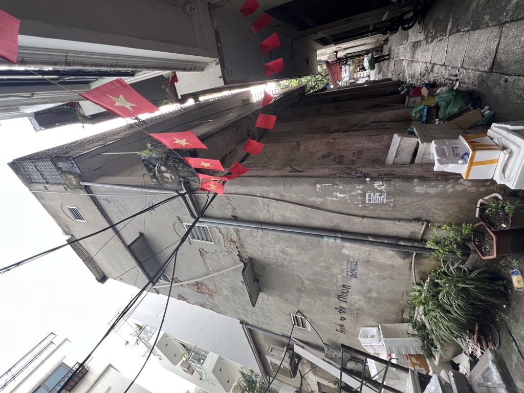 Phố vọng bán 110M tặng nhà lô góc 1 nhà ra phố hai bà trưng