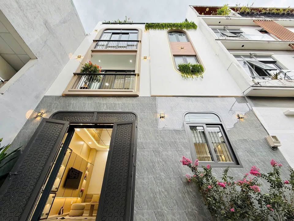 NHÀ 1 TRỆT 2 TẦNG - 105m2 - 2 TỶ 5- TIỆN NUÔI GÀ, THẢ CÁ, RƯỚC DÂU = SH!