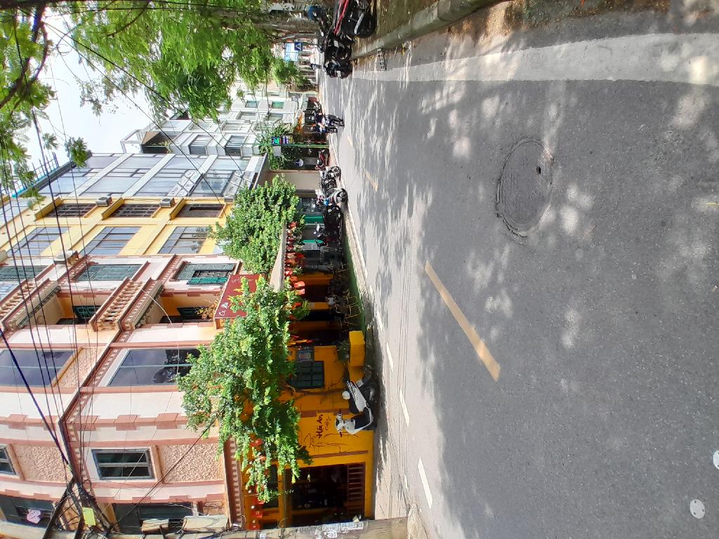 Bán đất mặt phố trần đại nghĩa 80M 2 vỉa hè hai bà trưng