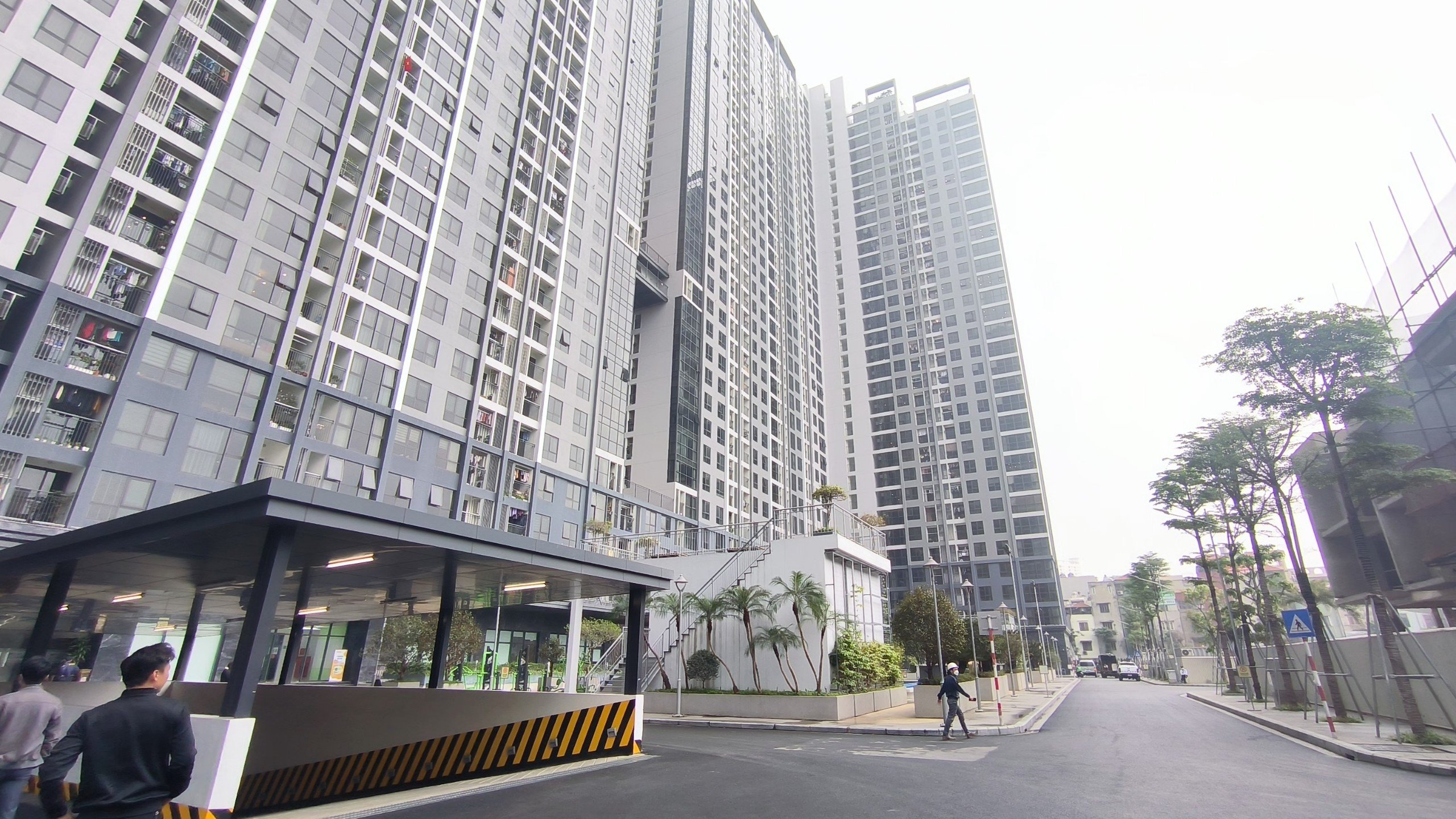 Chính chủ cho thuê MBKD, Phòng Khám,Spa...tại chân đế Mipec 360 Xuân Thủy,Cầu Gi