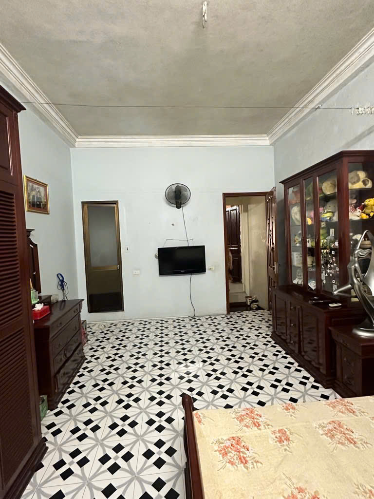 HOÀNG HOA THÁM – LÔ GÓC 2 THOÁNG – >30M RA PHỐ – NGÕ TRƯỚC NHÀ RỘNG