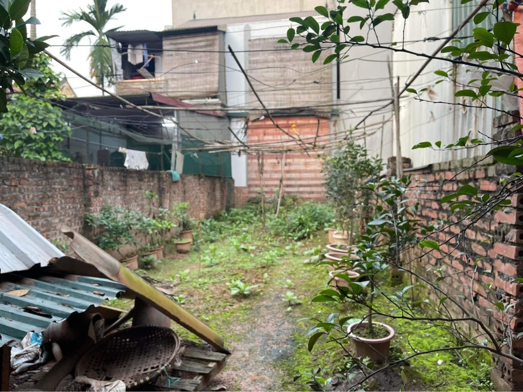 Bán đất mặt phố bát khối 78M long biên