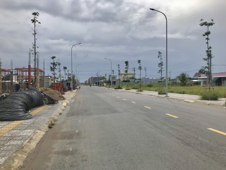 Bán đất chính chủ, MT QL50, trung tâm TP. Gò Công, giá chỉ 600tr/100m2