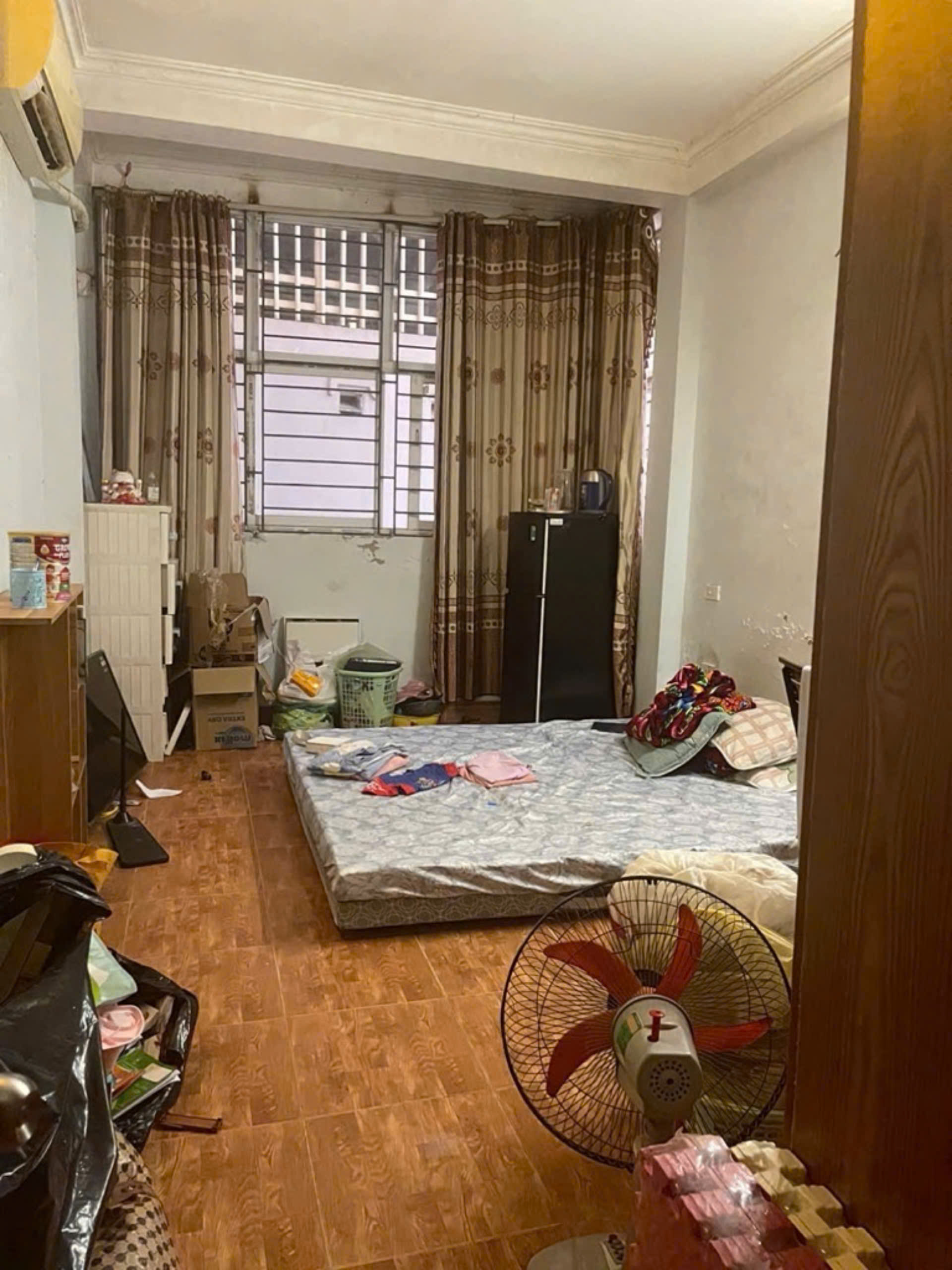 Bán nhà lương khánh thiện 5 tầng phân lô 15M ô tô dừng đỗ hoàng mai