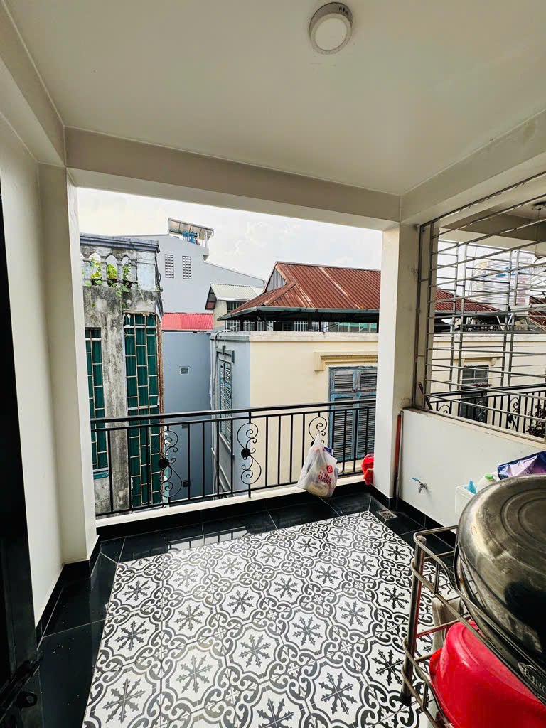 Nhà đẹp Tây Hồ – phân lô quân đội, lô góc, ngõ thông – an cư lý tưởng, giá tốt