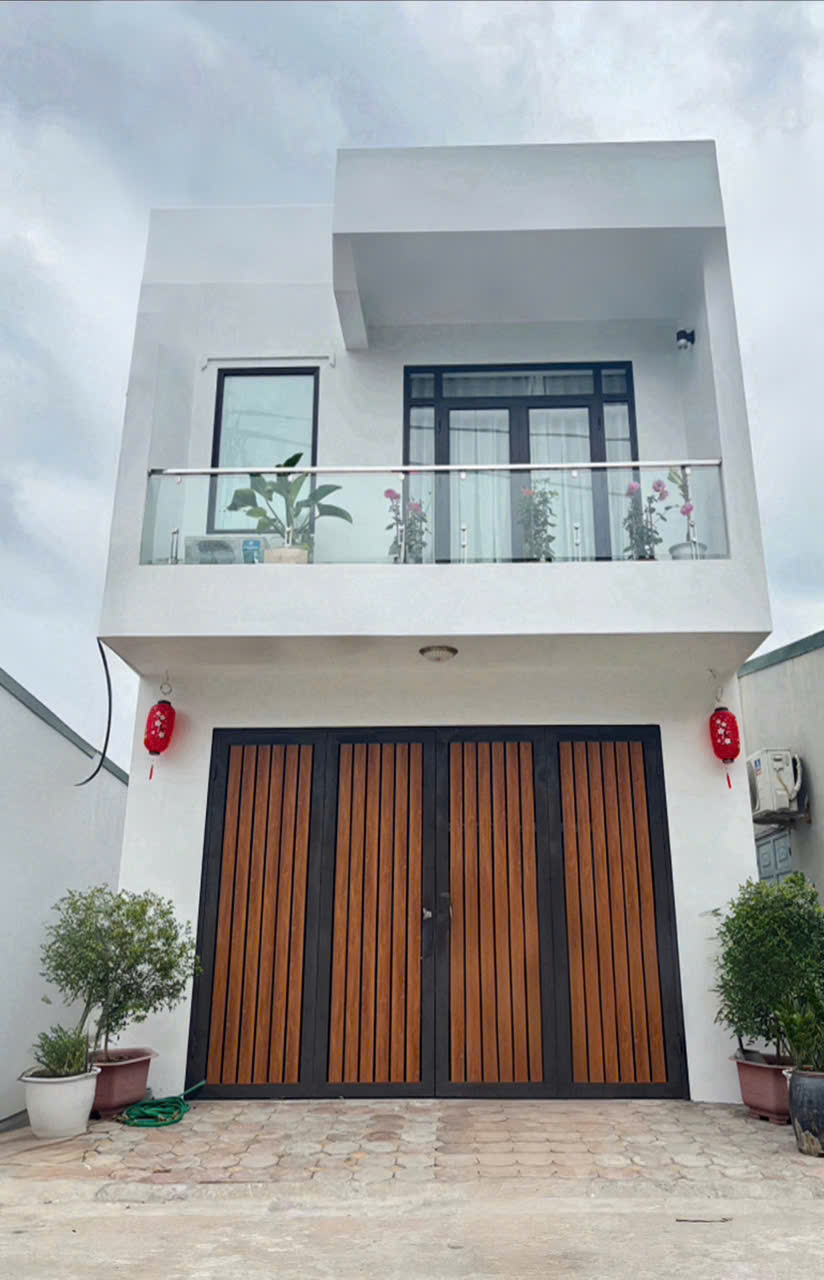 NHÀ MỚI 102M², KDC ĐỒNG BỘ, FULL NỘI THẤT, 2.5 TỶ, CÁCH CHỢ BC 15P.