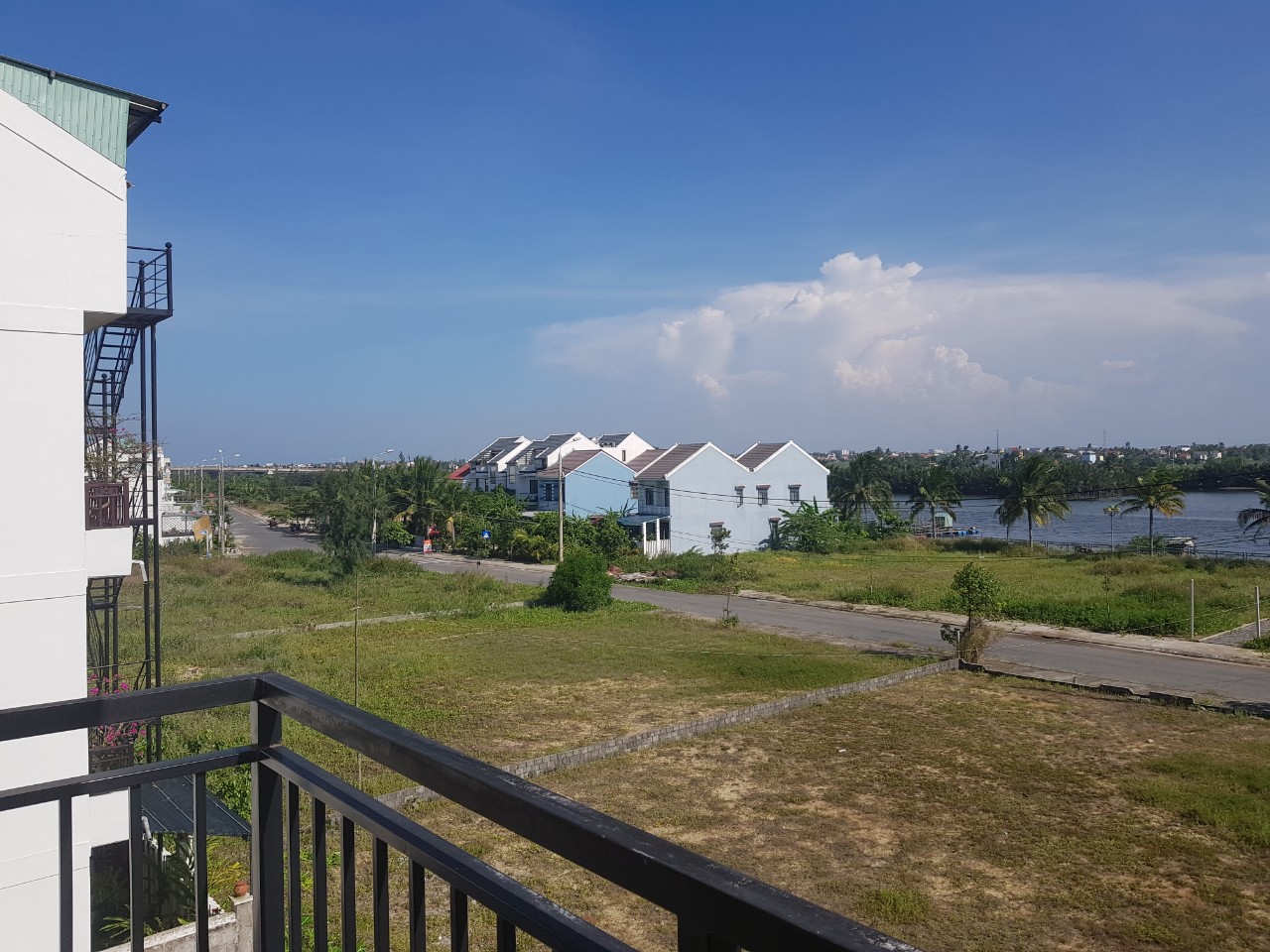 Bán nhanh lô đất view sông Trà Quế - 350mv - ngang 14