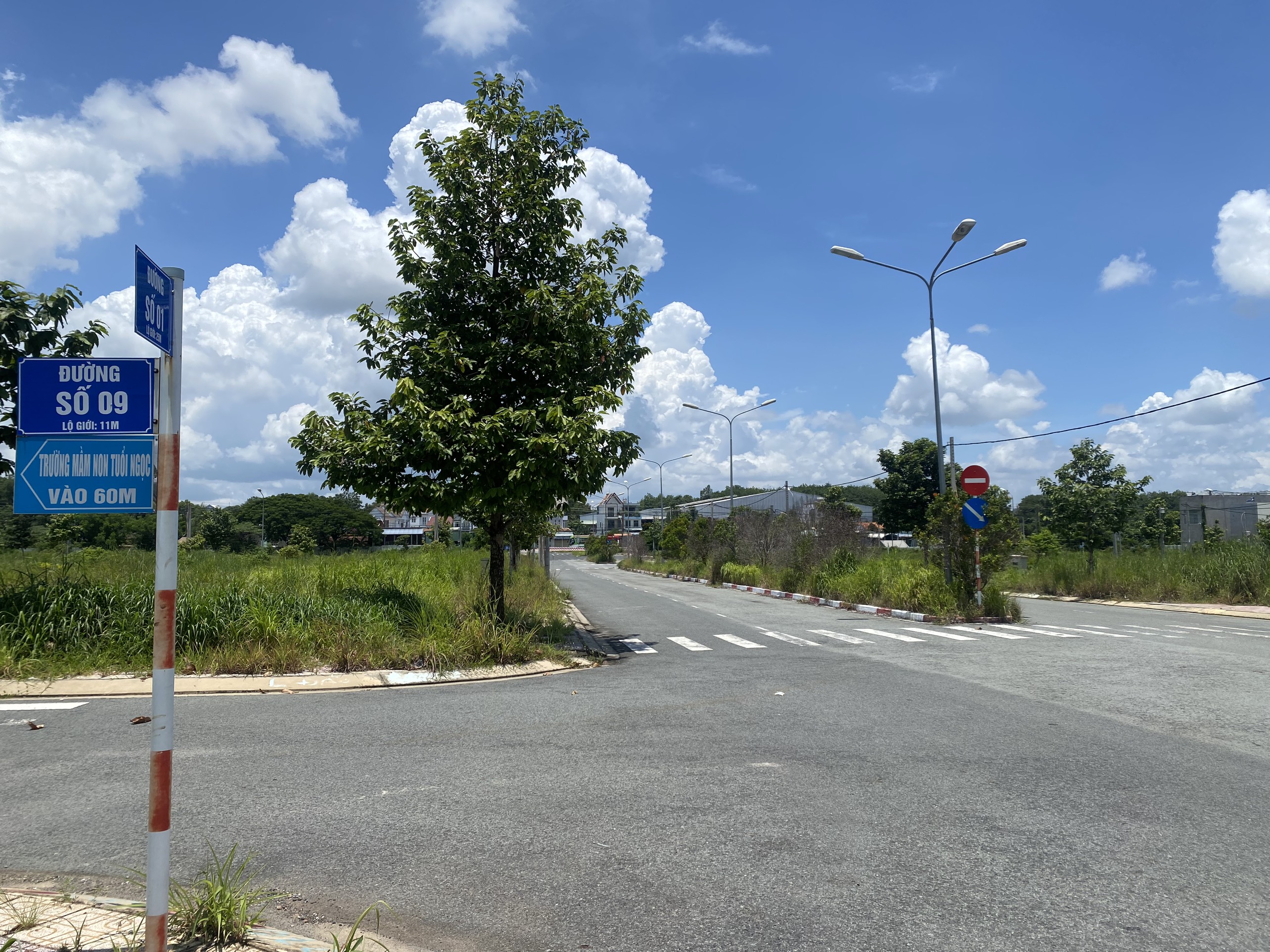 Gia đình đã chuyển nơi khác, dư lô đất nên bán để xây nhà chổ ở mới