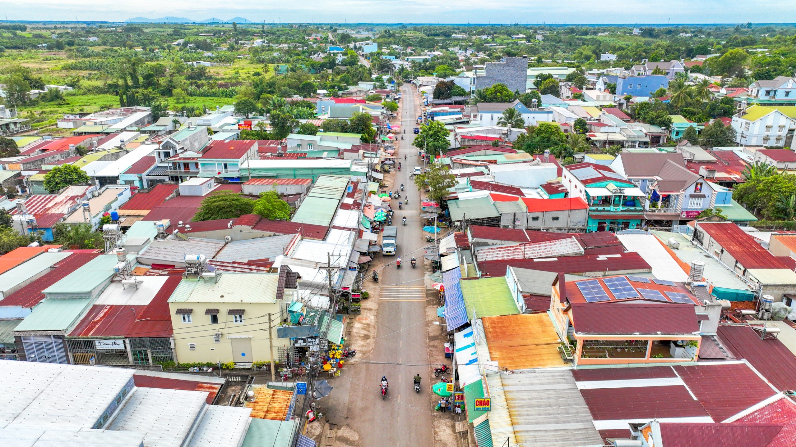 Đất mặt tiền DT 769