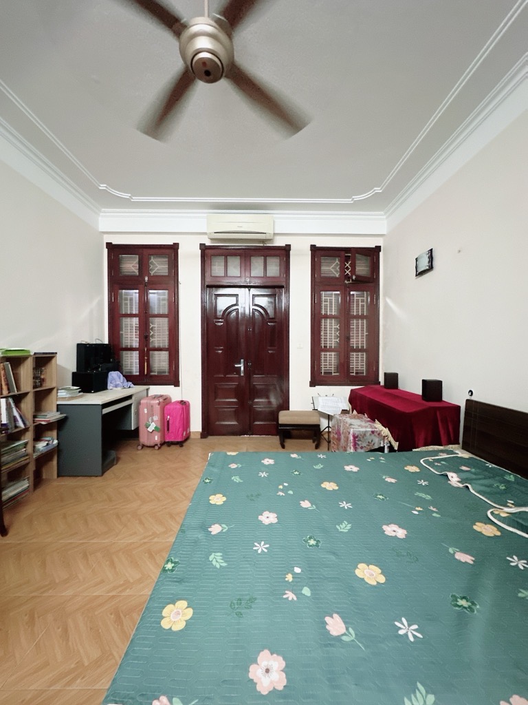 Bán nhà phương liệt 5 tầng ngõ to hơn phố ô tô dừng đỗ vào nhà kinh doanh TX