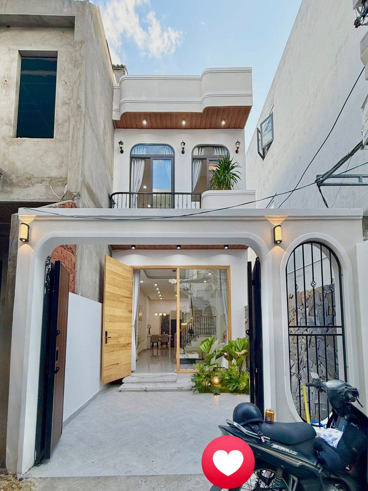 2 Tỷ 350 – Nhà Mới Hoàn Công – 103.7m² – Vị Trí Đắc Địa