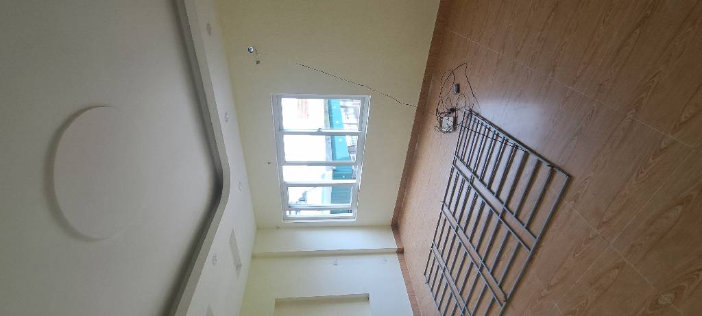 Bán nhà sở thượng 5 tầng dân xây lô góc 10M ô tô tránh hoàng mai