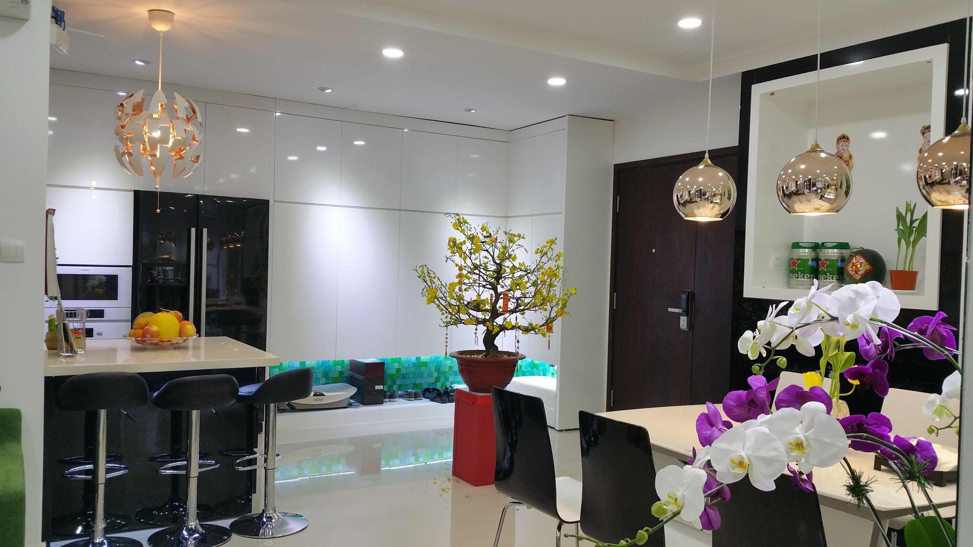 Cho thuê căn hộ Sunrise City 3PN giá chỉ 28tr/m2