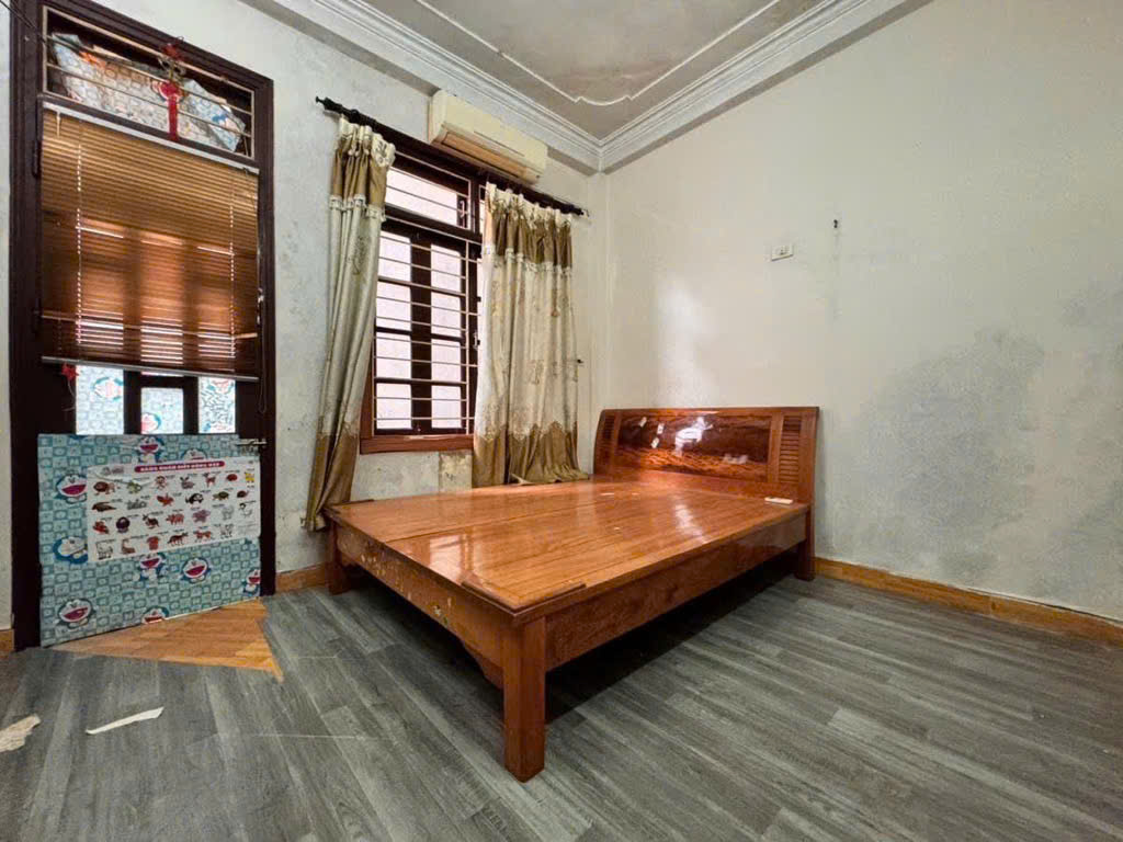 Nhà cực hiếm phố Lạc Long Quân – Gần hồ Tây, an ninh tuyệt đối, giá nhỉnh 6 tỉ