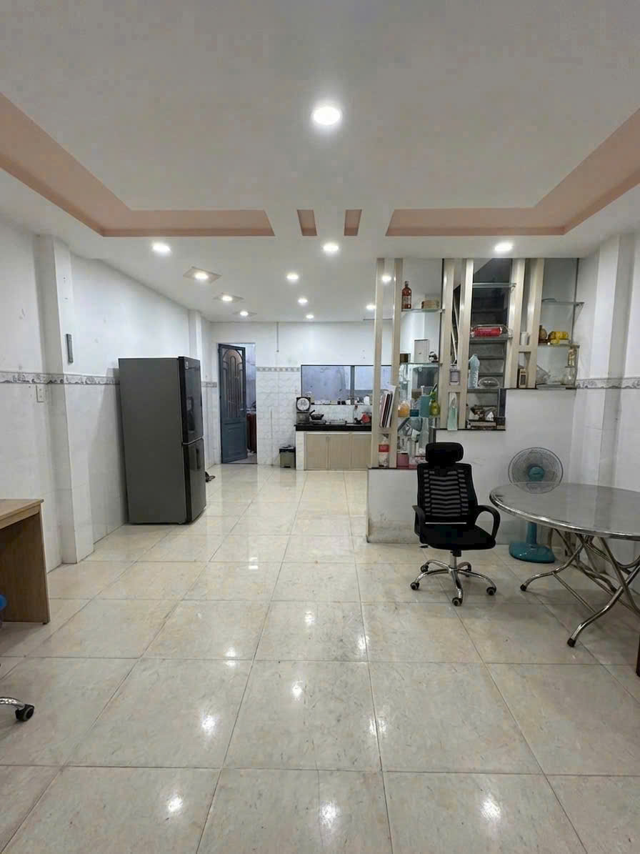 Nhà full nội thất 1 lầu cọc 1 tháng trường chinh đông hưng thuận q12
