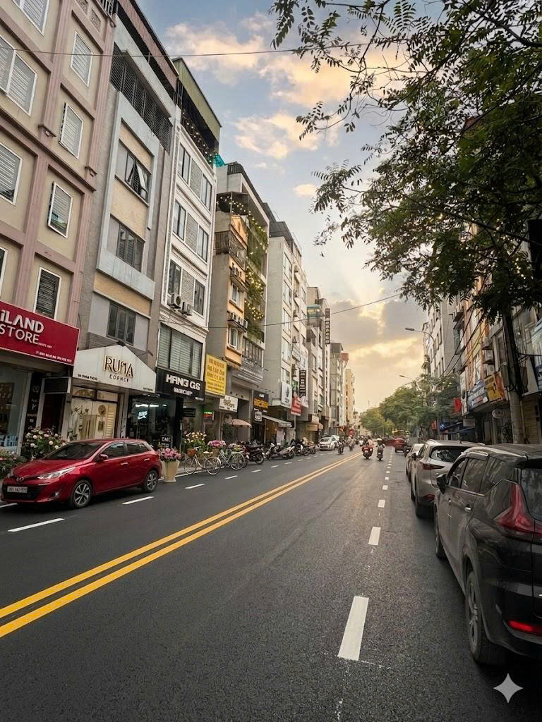 HÀNG HIẾM QUẬN ĐỐNG ĐA BÁN  TÒA NHÀ PHỐ XÃ ĐÀN 100M2 - 9 TẦNG DÒNG TIỀN - PCCC