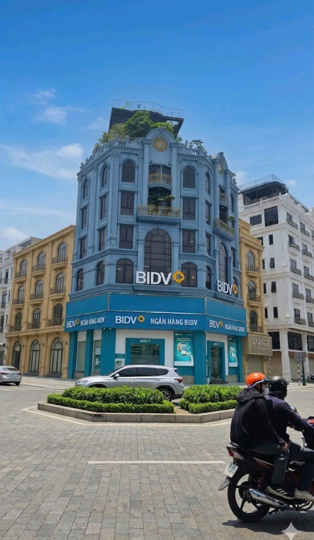 Bán Tòa Nhà VP Mặt Phố Nguyễn Văn Cừ, Long Biên  160m2 MT9m 10 Tầng 3 Thoáng