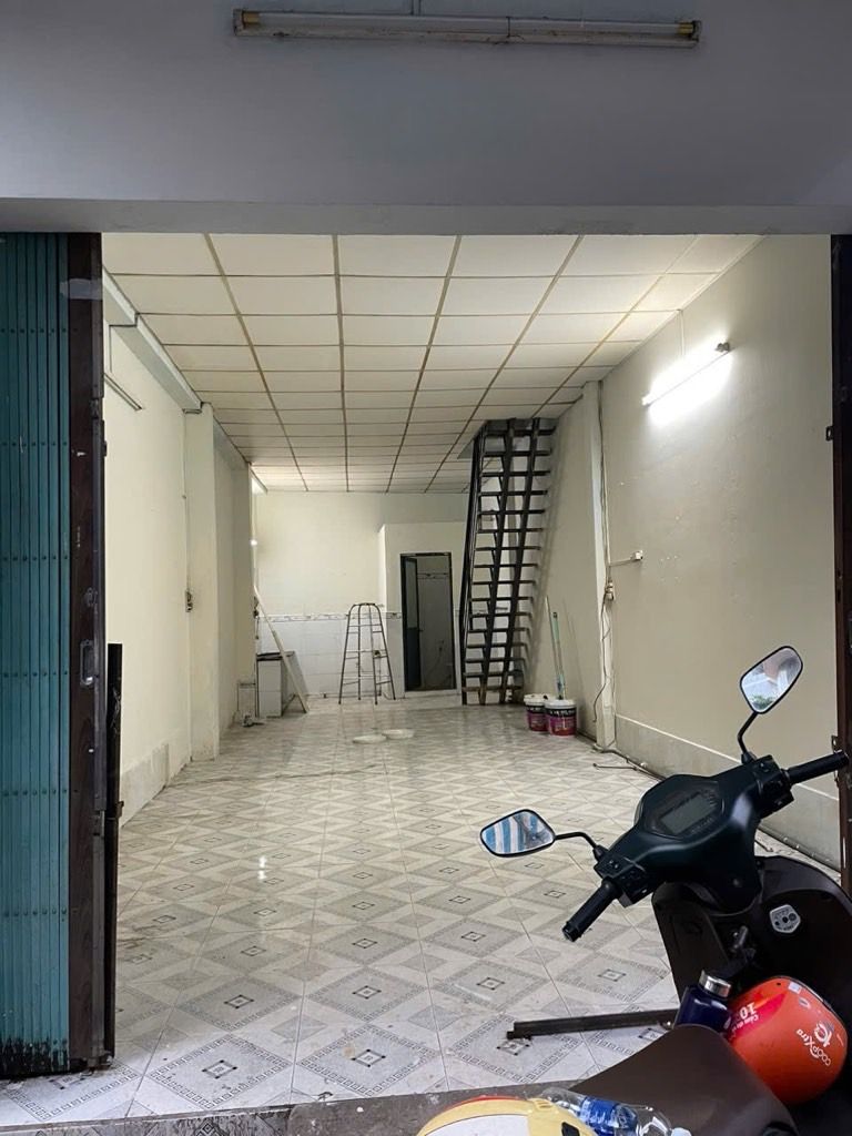 BÁN NHÀ HẺM 889 TRẦN XUÂN SOẠN - TƯƠNG LAI NGAY CẦU NGUYỄN KHOÁI - KẾ BÊN BV