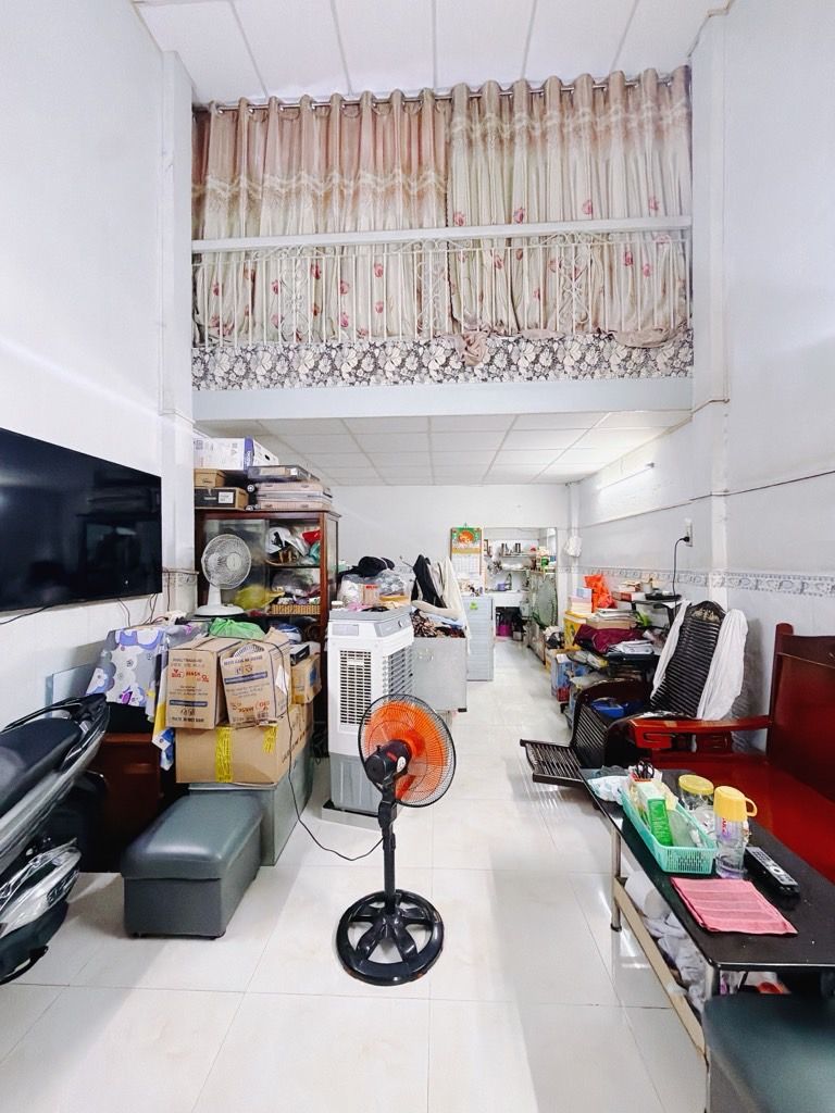 Bán nhà hẻm đường số Đường 11, Phường 4, Quận 4.