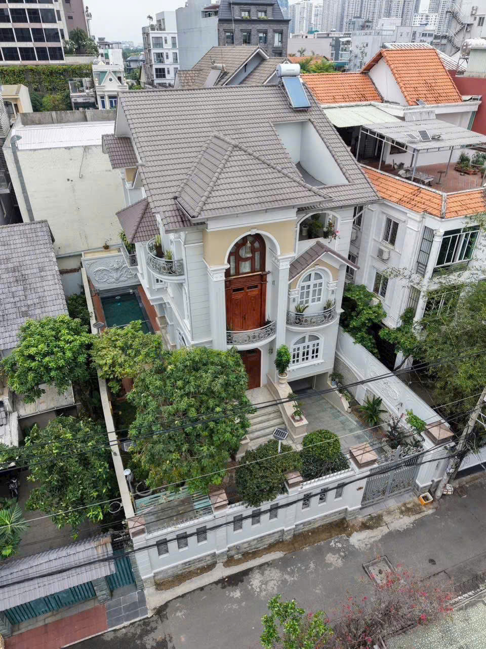 chủ kẹt tiền Cần Tiền Bán Nhanh  ,BIỆT THỰ THẢO ĐIỀN QUẬN 2