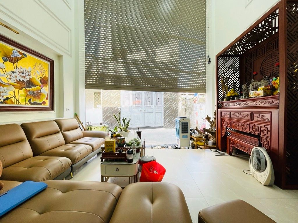 Bán 71M trương định tặng nhà ô tô tránh kinh doanh hoàng mai