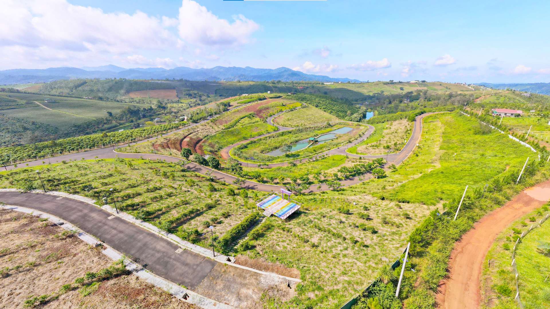 CẦN BÁN LÔ ĐẤT VIEW ĐẸP, NGAY MẶT TIỀN TRONG KHU NGHỈ DƯỠNG