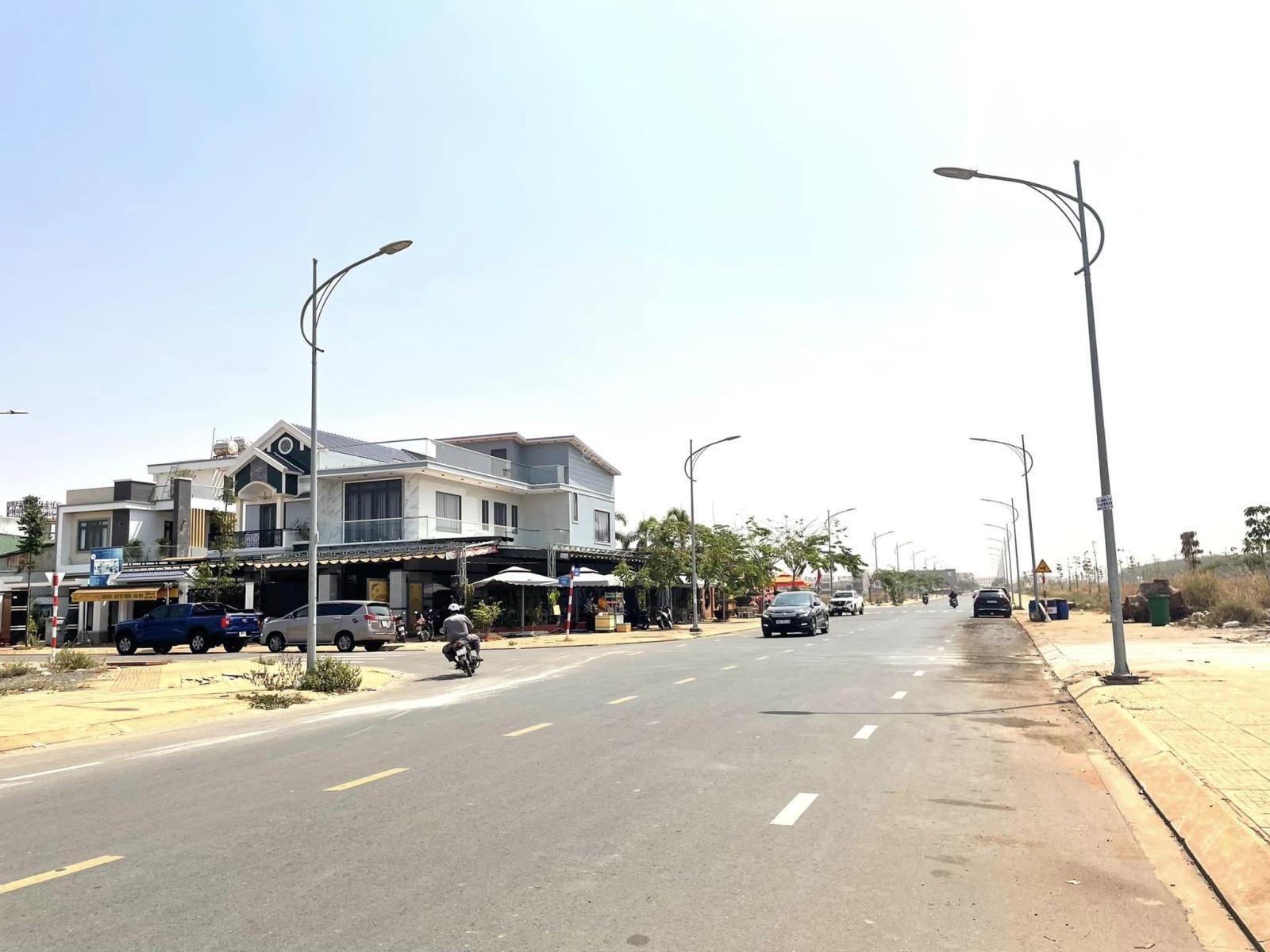 Kẹt tiền bán gấp lô 125m2 giá 2 tỷ đường DT769 ngay khu TDC Lộc An - Bình Sơn